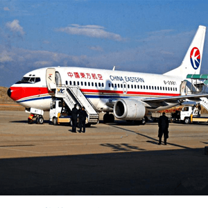 兴义万峰林空运航空快运业稳步发展的原因是什么？